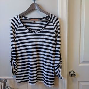 Women's Ellen Tracy black and white striped top